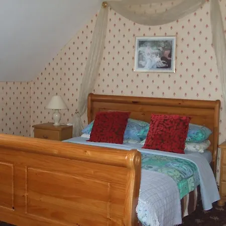 Friary View 3*